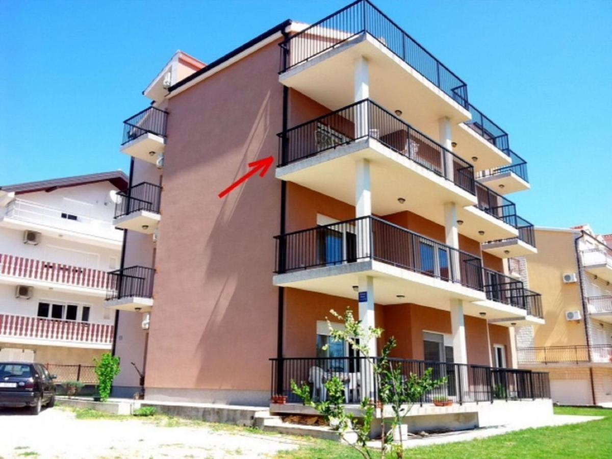 Apartment Maria - Comfortable Каштела Екстер'єр фото