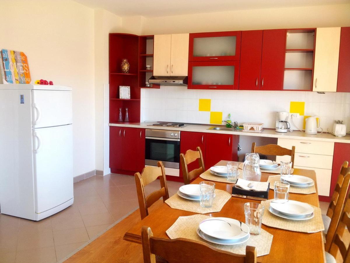 Apartment Maria - Comfortable Каштела Екстер'єр фото